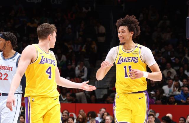 华体会入口-湖人利好！浓眉替身砍两双崛起，新援轰21+4闪耀